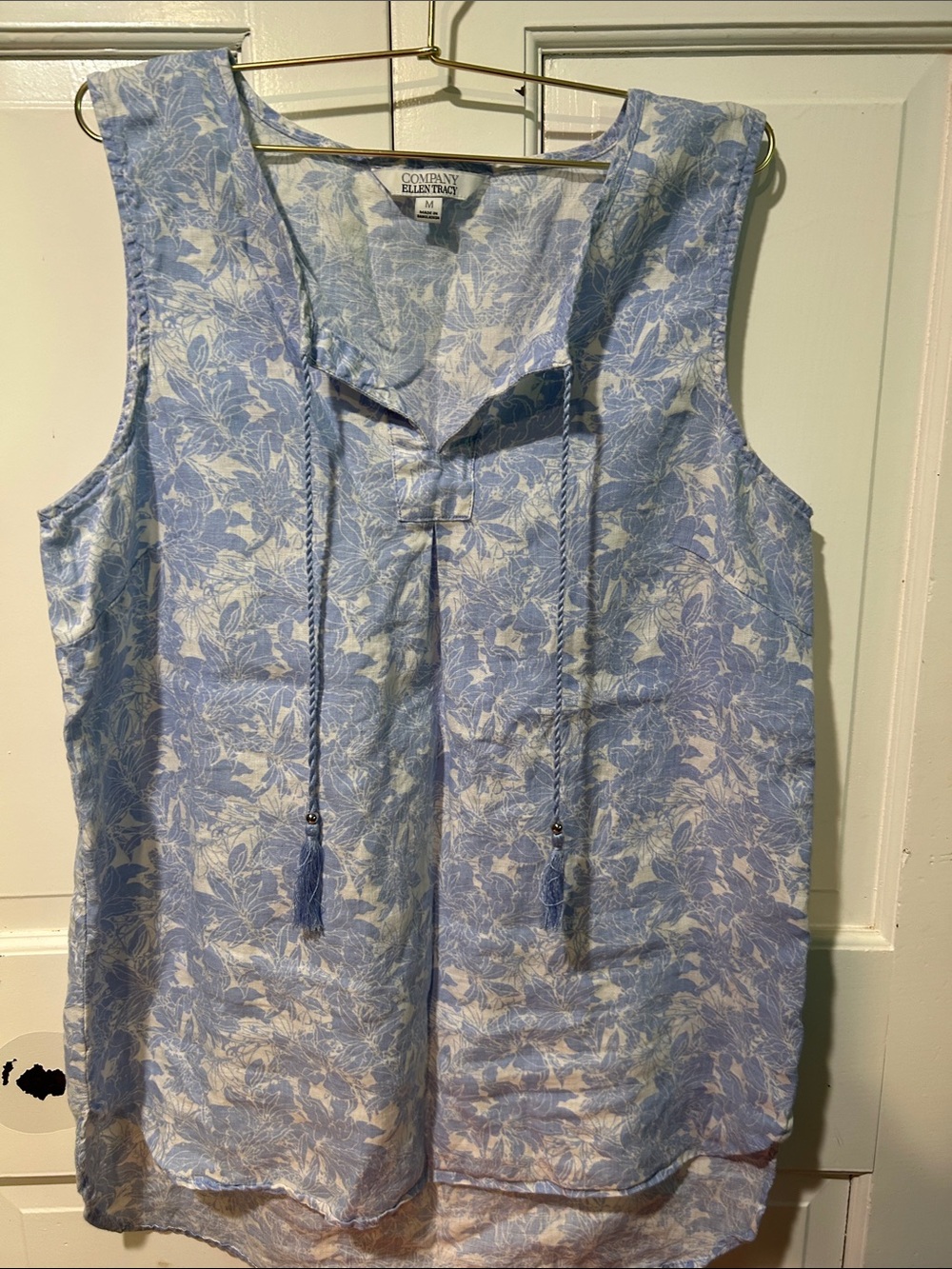 Ellen Tracy linen Light Blue Floral Sleeveless Tie-Front Camisole